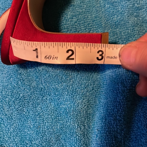 🚨NEVER WORN Michelangelo Niki Sexy Ruby Red Cross Strap Block Heel, Size 9.5M - Picture 12 of 14